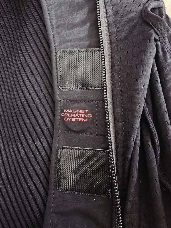 Motorrad Protektoren Shirt mit Airbagfunktion – Erfahrungsbericht Offroad