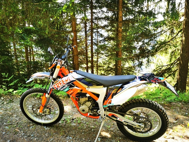 Unterwegs mit der KTM in den Bergen Tirols