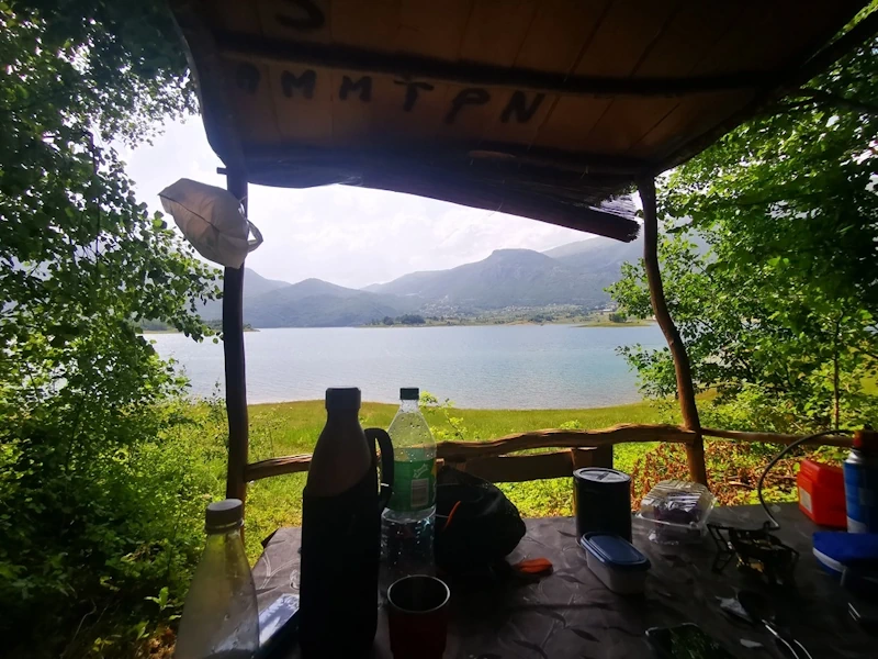 Unterstand gebaut von Kindern