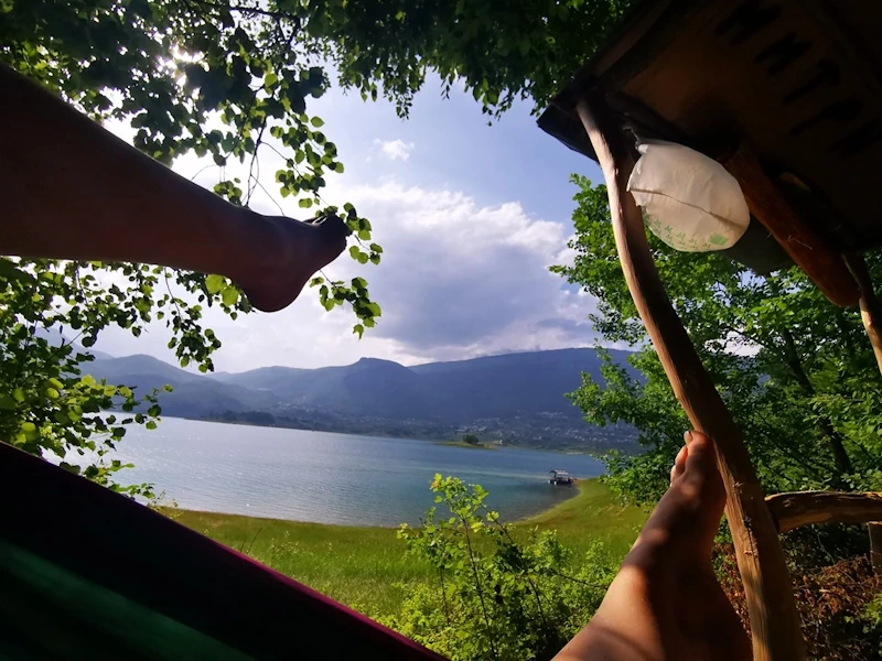 Motorradreise und chillen in der Hängmatte