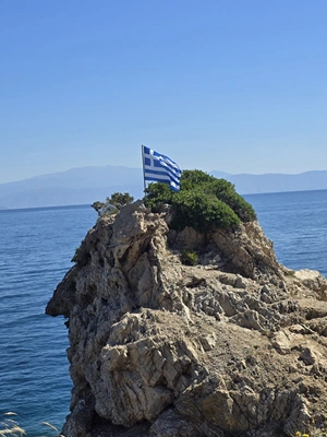 Reisebild Griechenlandreise mit Fähre und Motorrad und Albanien, Montenegro und Kroatien